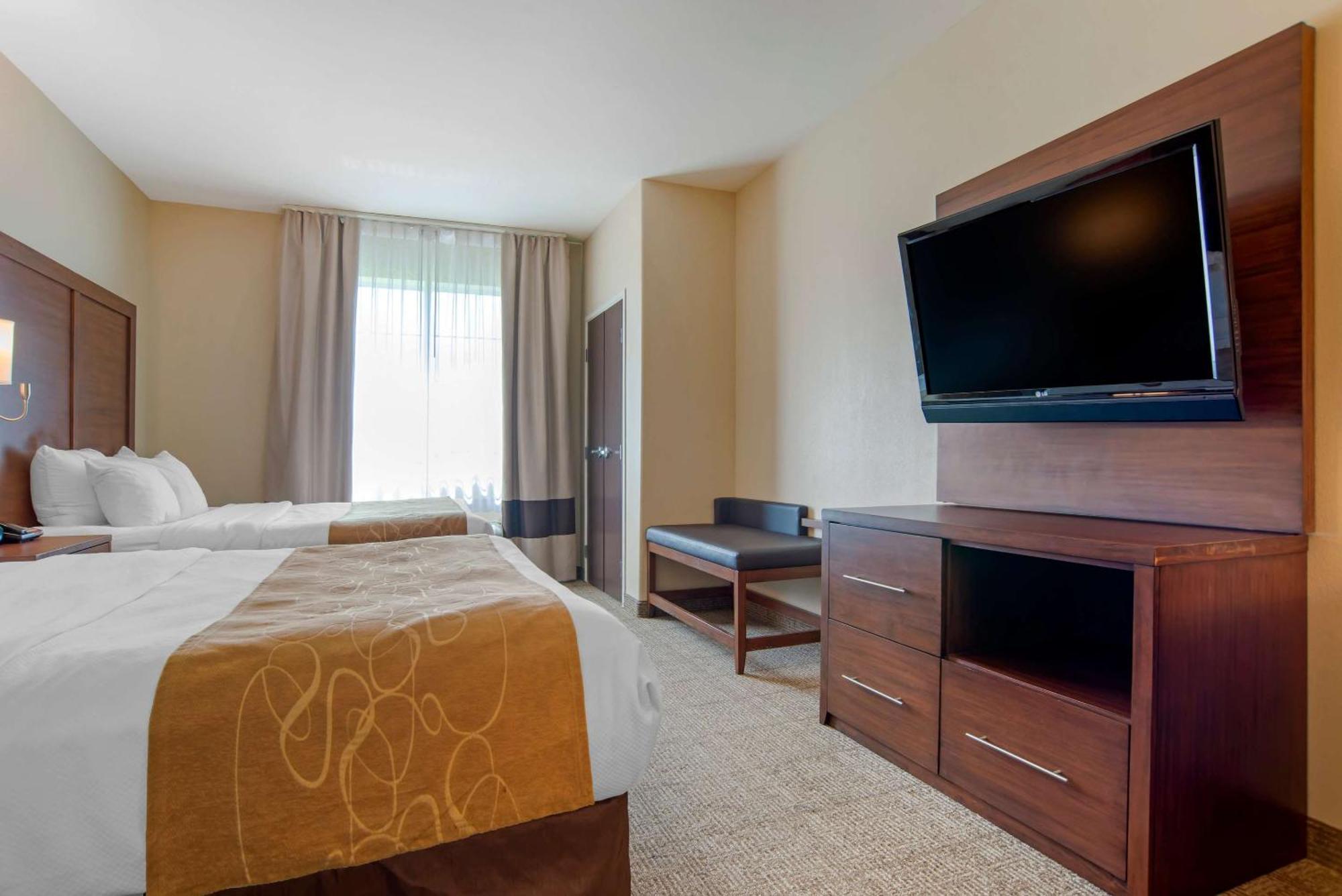 Comfort Suites Alexandria Exterior foto